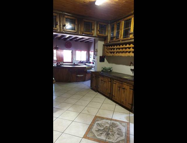 3 BEDROOM FREEHOLD SOLD IN WONDERBOOM SOUTH